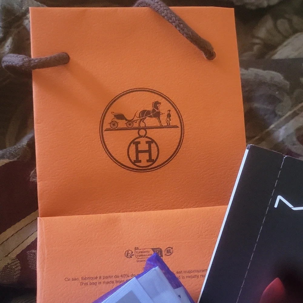 Hermès Tote Bag With Hermes Perfumes Package Fab With Other Perfumes Etc